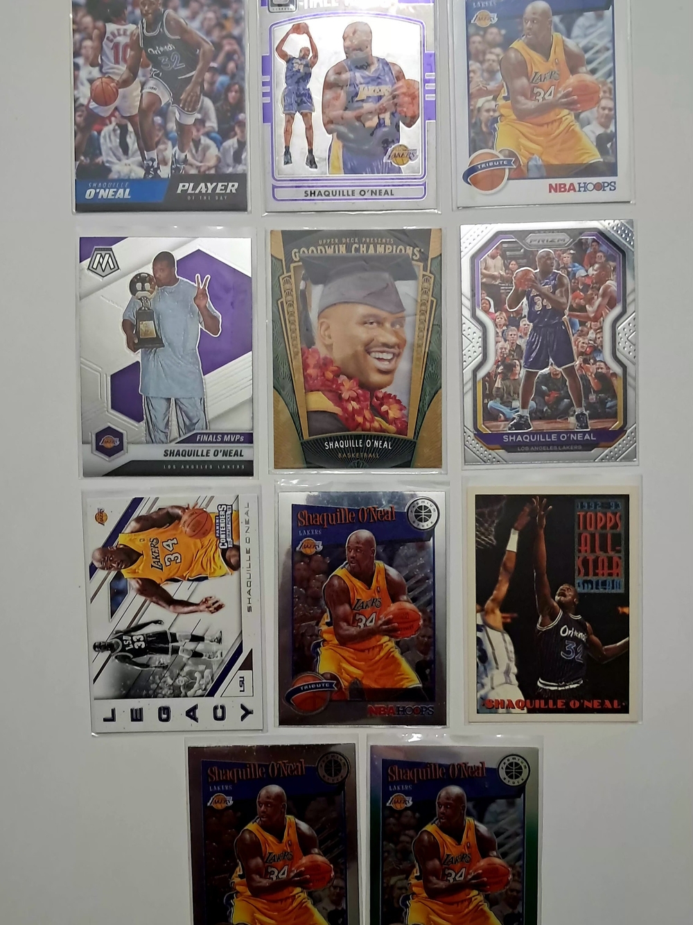 Shaquille O'Neal NBA Basketball Card Lot Of 11